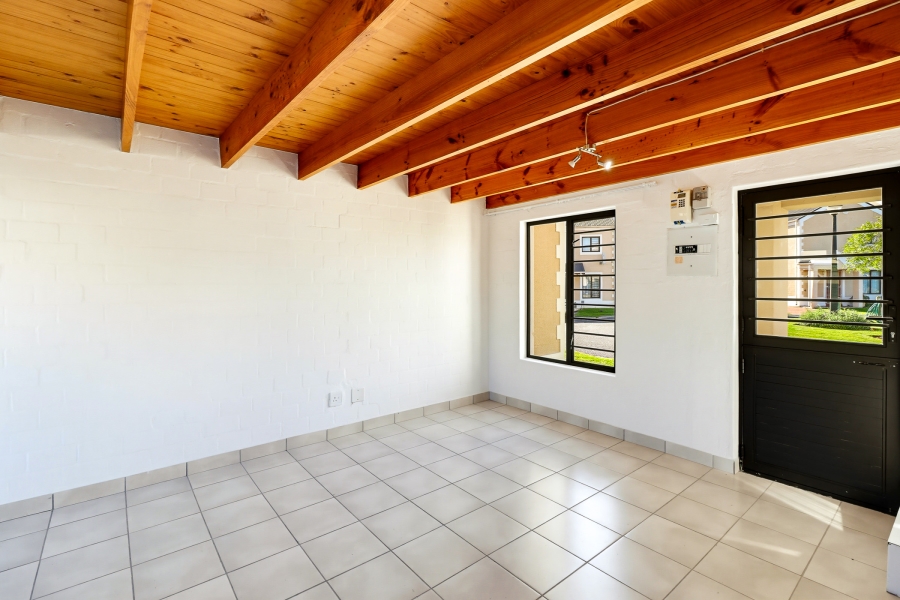 2 Bedroom Property for Sale in Heritage Park Western Cape